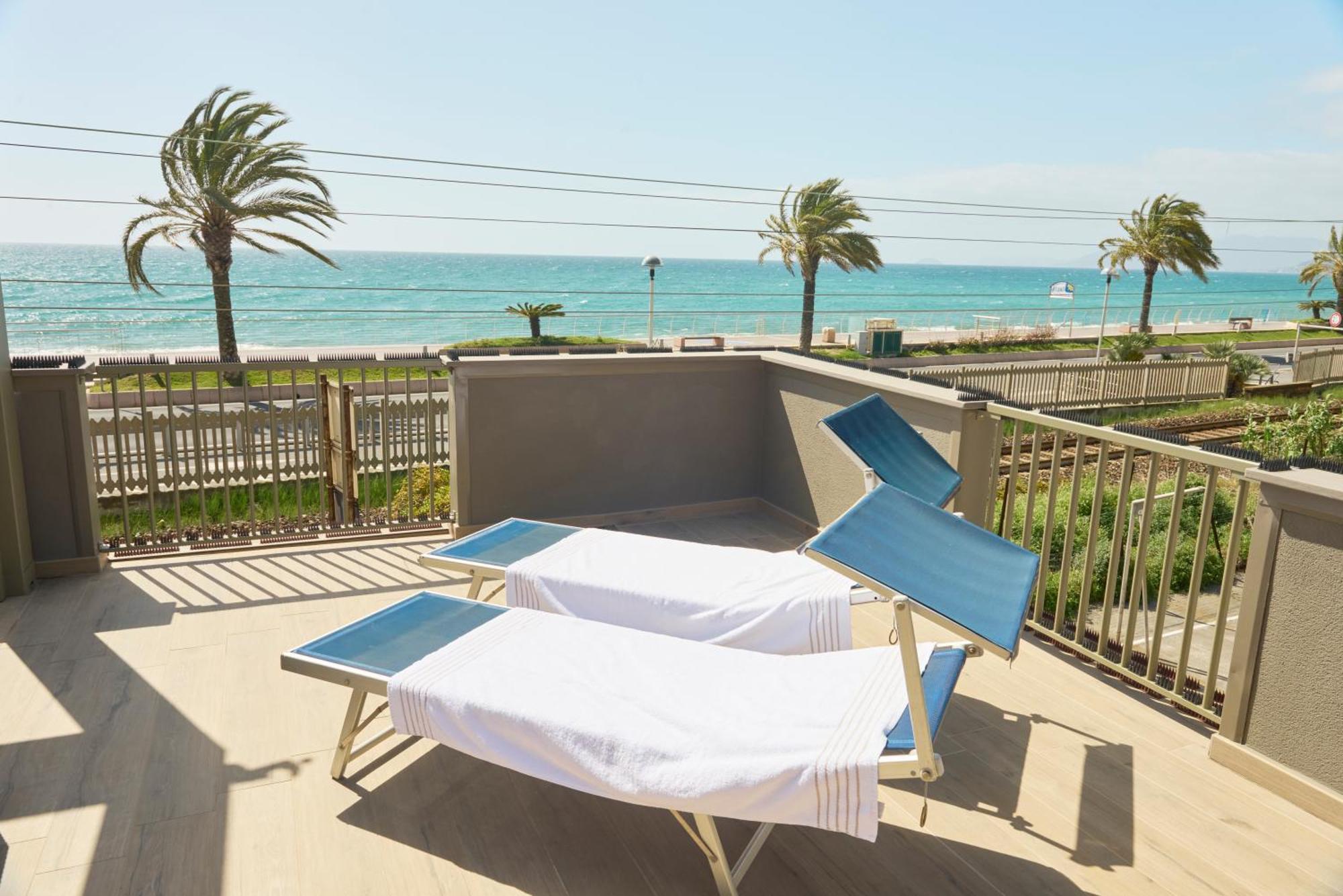 Terrazza Sul Mare A Pietra Ligure Daire Dış mekan fotoğraf
